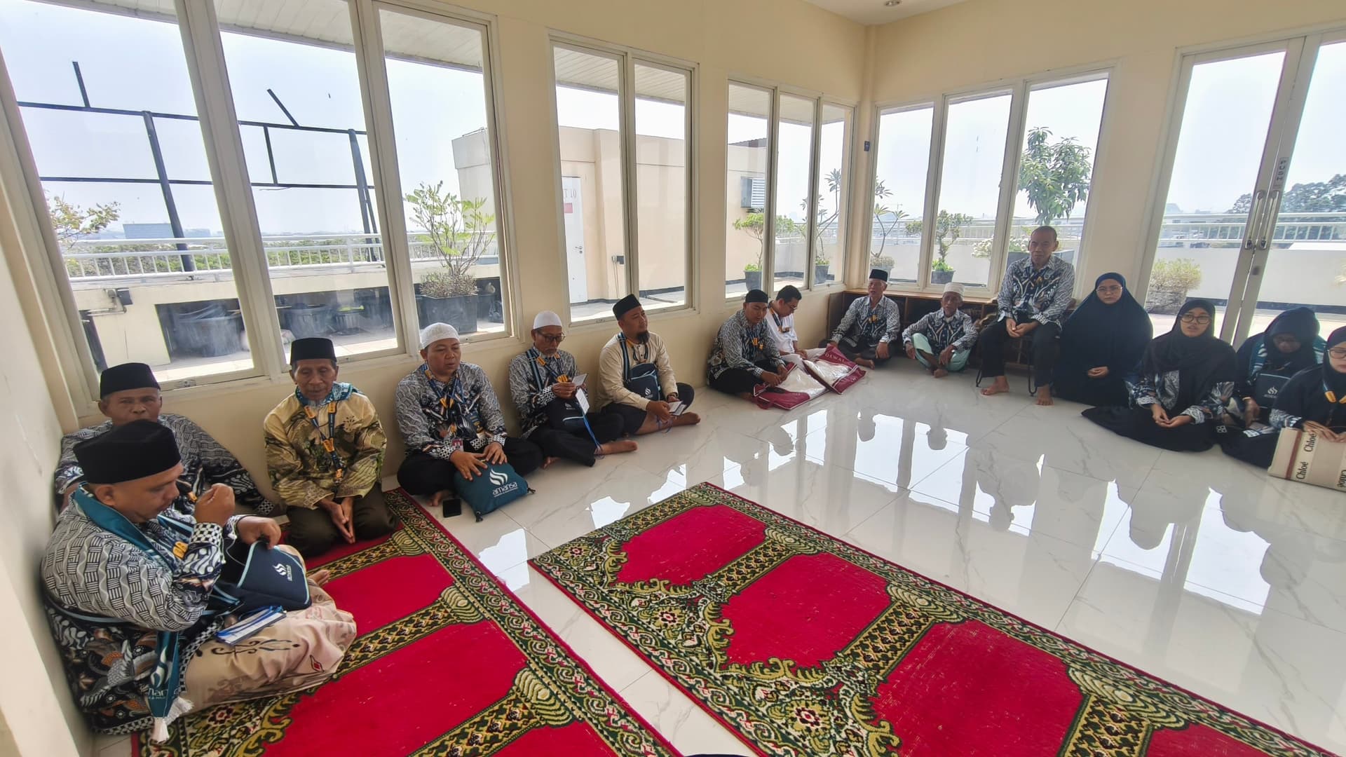 Pemantapan Manasik Umroh Amansa, Jamaah Dipersiapkan Sebelum Berangkat ke Tanah Suci — foto 1